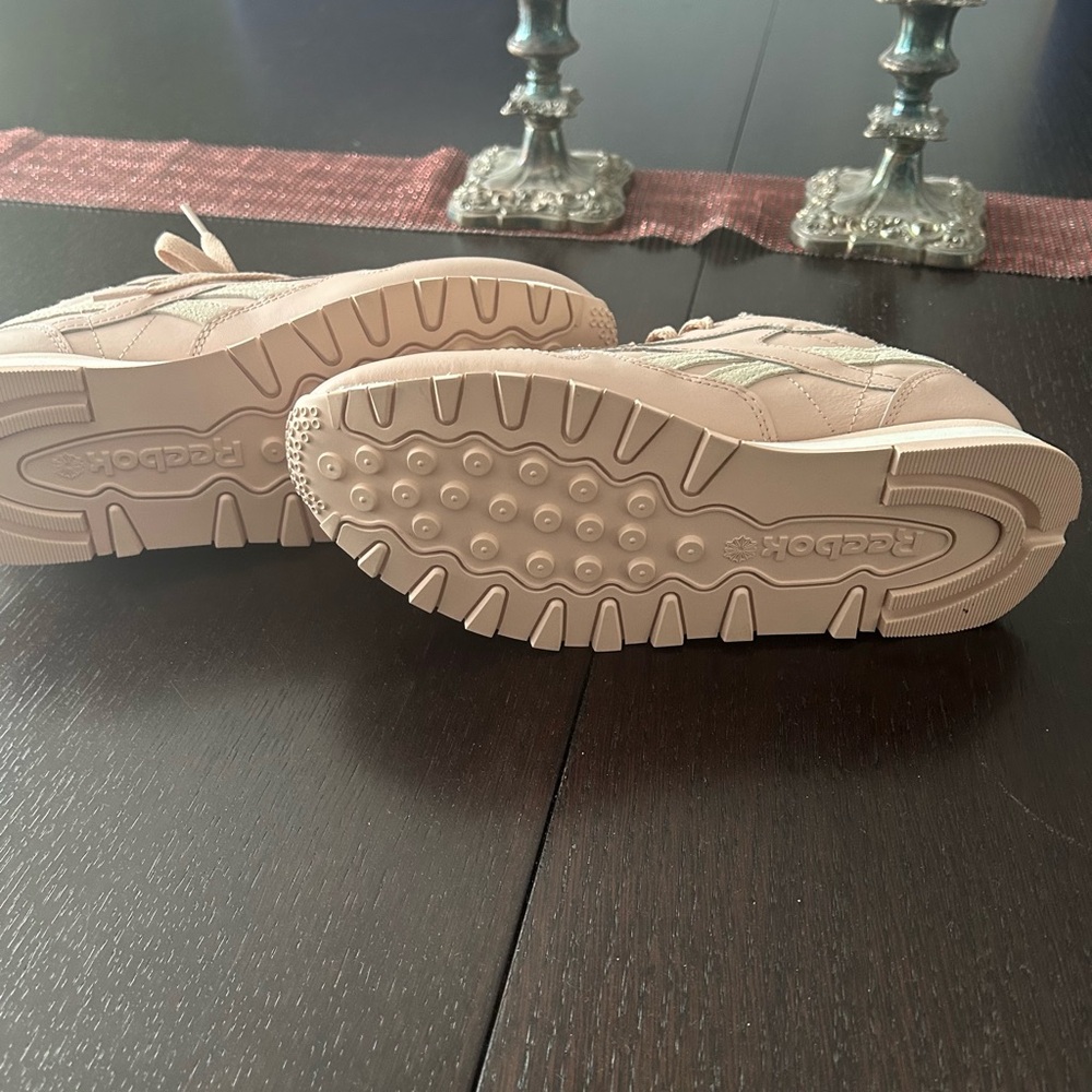 Reebok Women's Classic  Blush Pink Sneakers - Picture 7 of 9